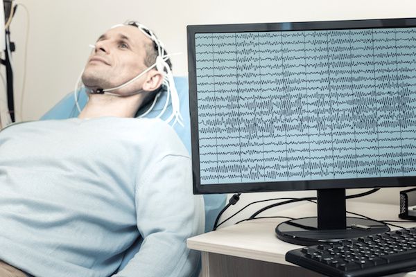 Estudios de Electrodiagnostico Electroencefalograma en Mexico Dr Adrian Resendiz v001 compressor